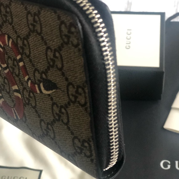GUCCI ZIPPER WALLET - Picture 3 of 5